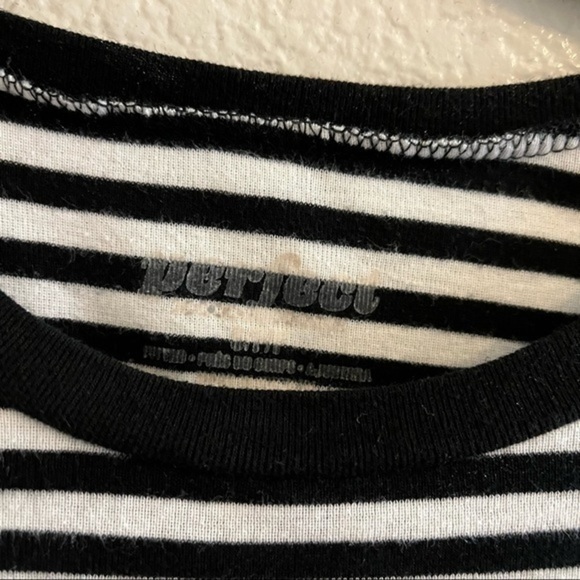 Old Navy Basic Striped Tee - Picture 6 of 6